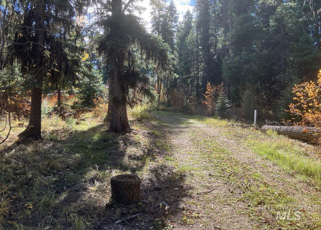 Property at 541 West Mountain Rd, Cascade, ID 83611