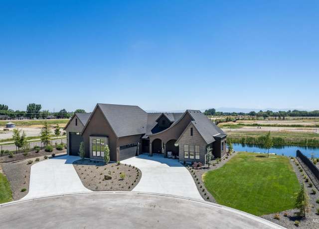 Property at 461 Century Ave, Middleton, ID 83644, 4 beds, 2.5 baths