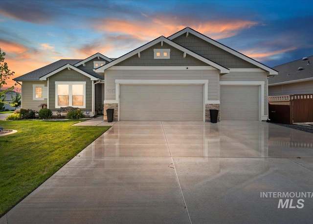 Property at 6067 S Chinook Way, Boise, ID 83709, 4 beds, 2 baths