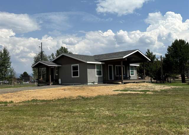 Property at 13091 Hillhouse Loop, Donnelly, ID 83615, 3 beds, 2 baths