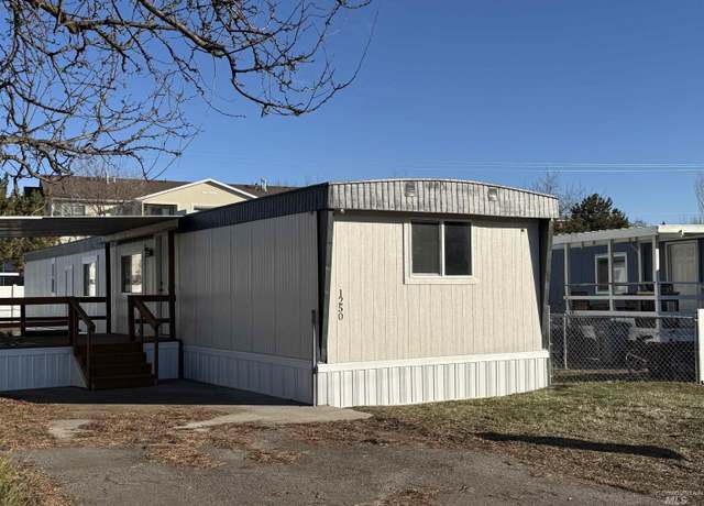 Property at 1250 N Sable, Boise, ID 83704, 2 beds, 2 baths
