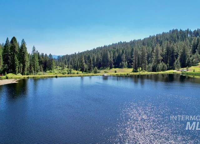 Property at 13033 Leland Dr, Donnelly, ID 83615