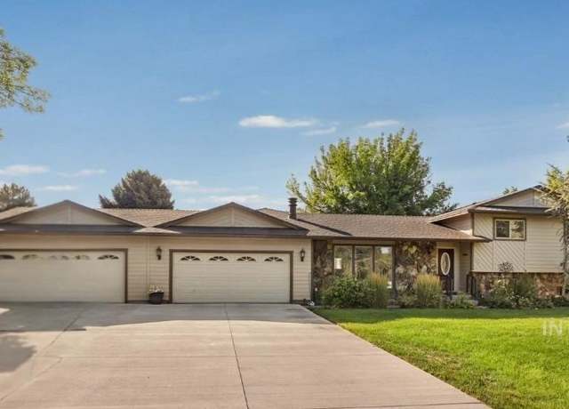 Property at 3114 Woodridge Dr, Twin Falls, ID 83301, 5 beds, 4 baths