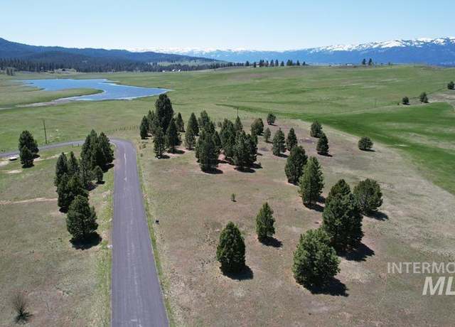 Property at 12989 Zoon Ln, Donnelly, ID 83615