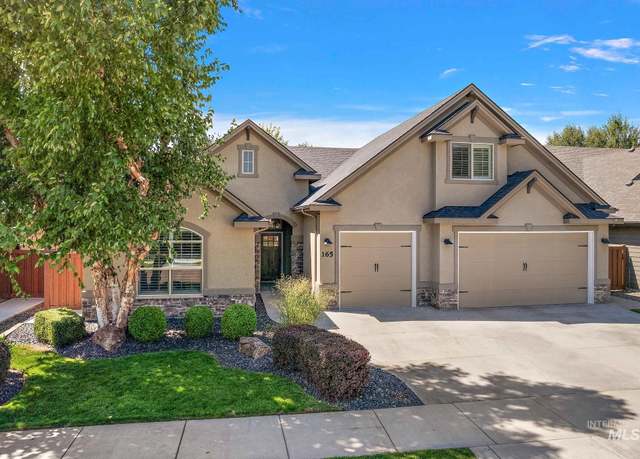 Property at 165 S Barkvine Way, Star, ID 83669, 4 beds, 2 baths