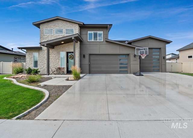 Property at 11669 W Dustin John Dr, Nampa, ID 83686, 4 beds, 2.5 baths