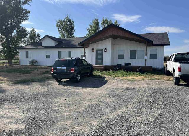 Property at 3851 N 1400 East, Buhl, ID 83328, 4 beds, 3 baths