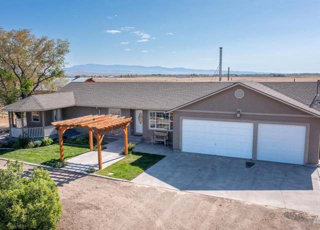 Property at 5490 Hwy 51, Mountain Home, ID 83647, 5 beds, 3 baths