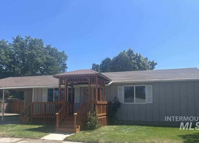 Property at 1472 En Casa Villa Dr, Mountain Home, ID 83647, 2 beds, 2 baths