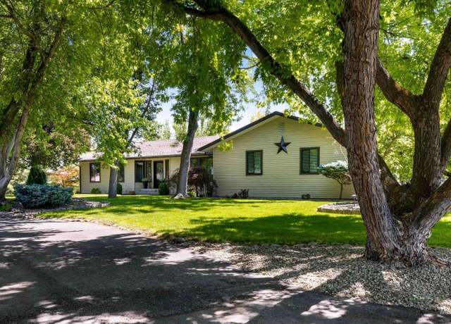 Property at 12483 W Able Dr, Star, ID 83669, 5 beds, 3 baths