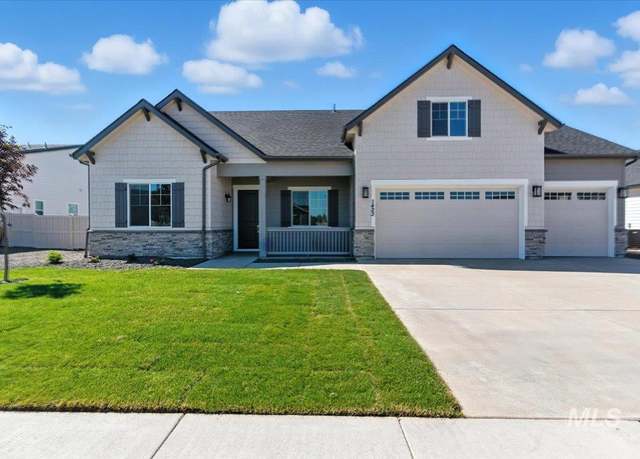 Property at 1423 White Cliffs St, Middleton, ID 83644, 4 beds, 3.5 baths