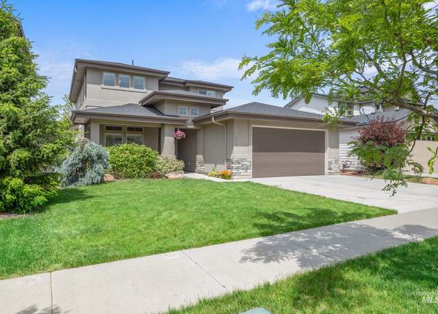 Property at 8041 S Red Cliff Ave, Boise, ID 83716, 4 beds, 2.5 baths