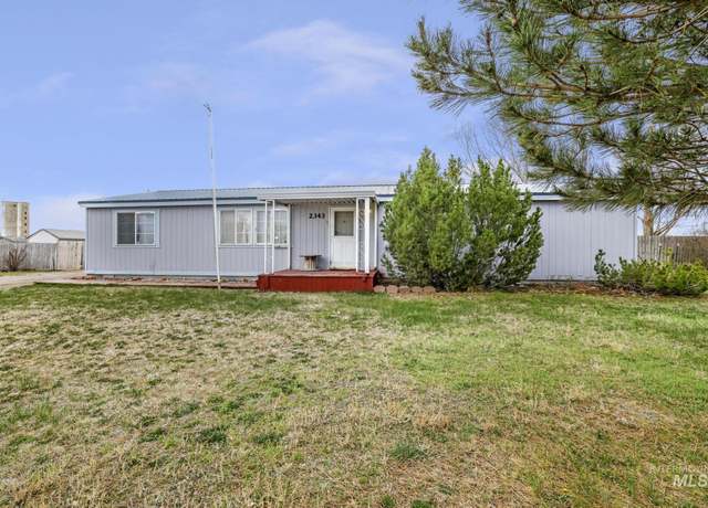 Property at 2343 Main St, Hollister, ID 83301, 4 beds, 2 baths