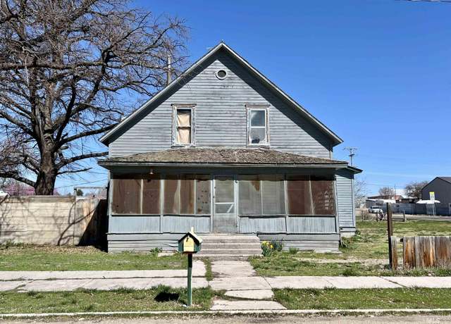 Property at 709 E Curtis Ave, Parma, ID 83660-5851, 3 beds, 2 baths