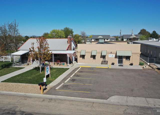 Property at 2717 S Kimball Ave, Caldwell, ID 83605, 4 beds, 2 baths