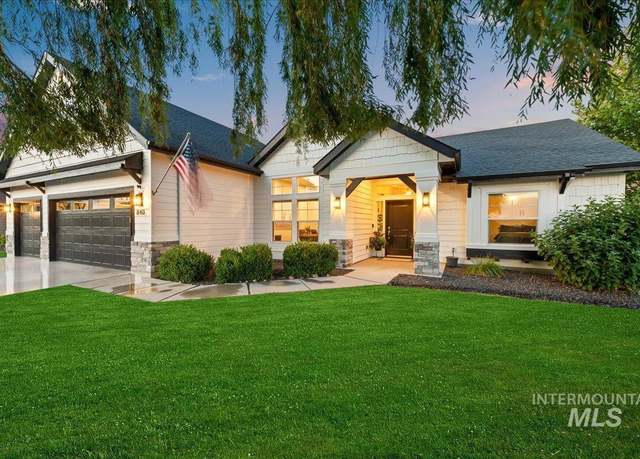 Property at 840 N Pine Brook Way, Star, ID 83669, 3 beds, 3 baths