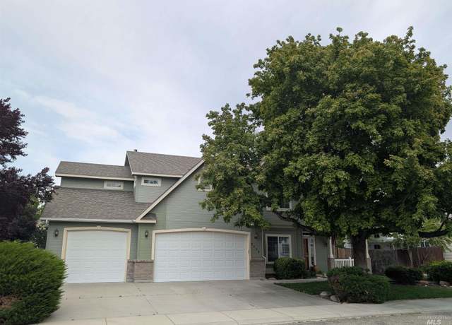 Property at 3036 S Grimes Crk, Meridian, ID 83642, 4 beds, 2.5 baths