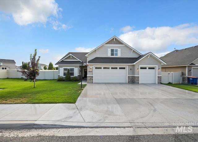 Property at 2113 Columbia Dr, Twin Falls, ID 83301, 4 beds, 3 baths