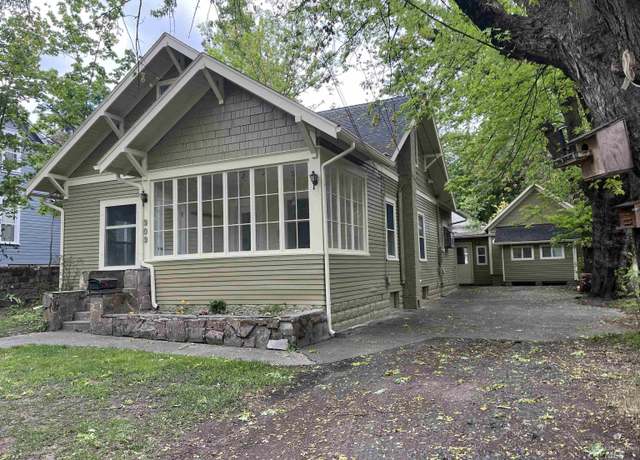 Property at 909 E 6th, Moscow, ID 83843, 4 beds, 2 baths