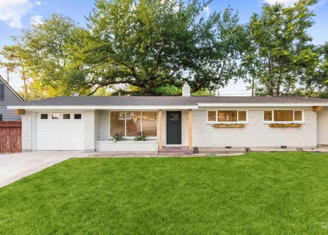 Property at 309 Crescent Dr, Caldwell, ID 83605-5234, 3 beds, 2 baths