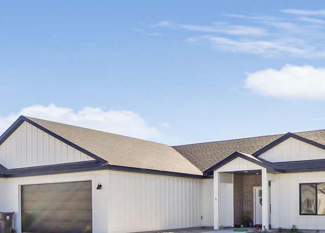 Property at 197 S 236 E, Burley, ID 83318, 4 beds, 2 baths