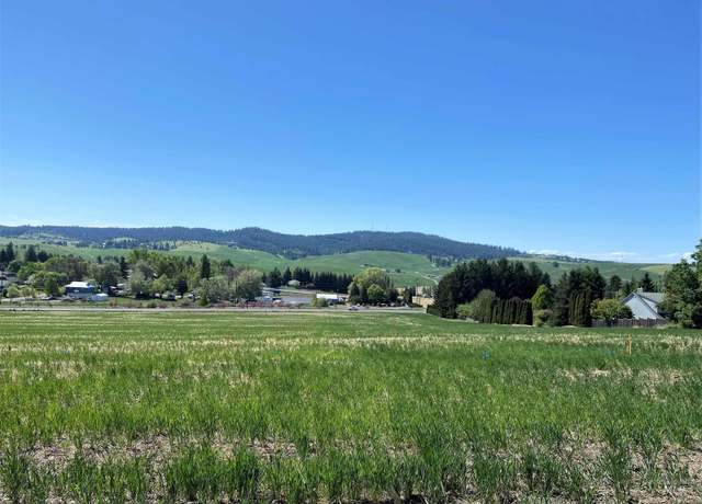 Property at 2812 Cyprus Ct, Moscow, ID 83843