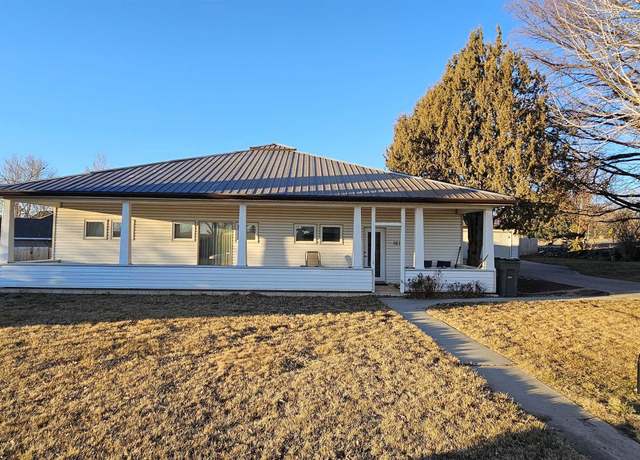 Property at 161 W Hagerman Ave, Hagerman, ID 83332, 3 beds, 3 baths
