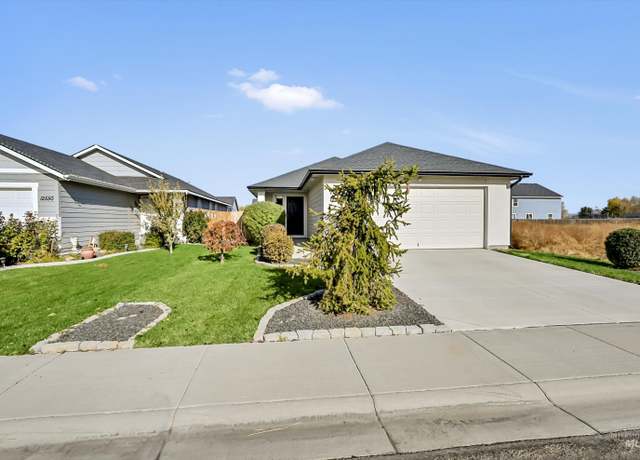 Property at 12542 Ochoco St, Nampa, ID 83651, 3 beds, 2 baths