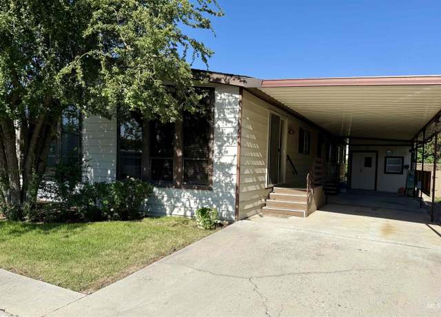 Property at 3400 N Dalton Ln, Boise, ID 83704, 3 beds, 2 baths