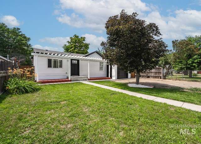 Property at 410 E Freeport St, Caldwell, ID 83605, 3 beds, 2 baths
