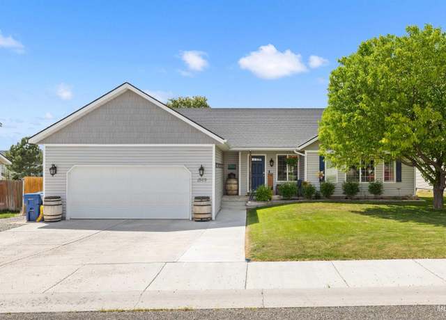 Property at 1509 N Cedar St, Jerome, ID 83338, 3 beds, 2 baths