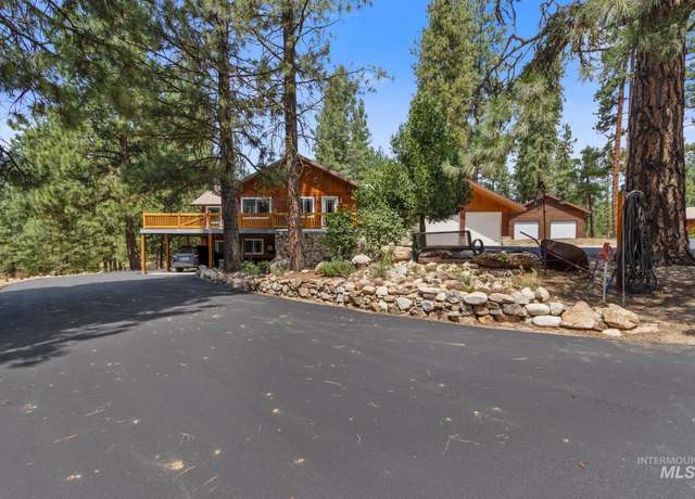 Property at 8 Bull Pine Rd, Idaho City, ID 83631, 5 beds, 2.5 baths
