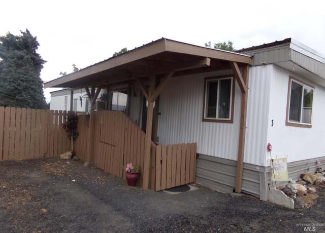 Property at 3225 6th St #3, Lewiston, ID 83501, 2 beds, 1 bath