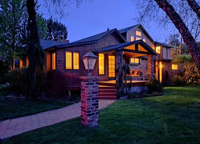 Property at 2009 N 10th St, Boise, ID 83702, 3 beds, 2 baths