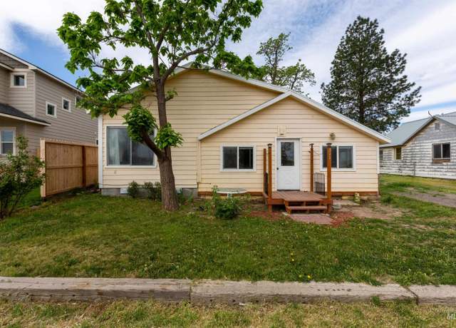 Property at 311 Patton St, Marsing, ID 83639-5107, 2 beds, 1 bath