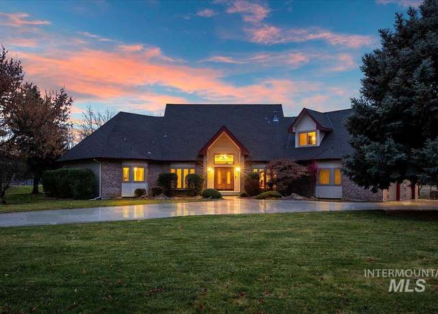 Property at 1775 E Dunwoody Ct, Meridian, ID 83646, 5 beds, 4 baths