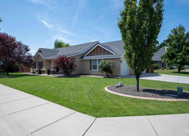 Property at 3499 S Green Basin Way, Nampa, ID 83686, 3 beds, 2 baths