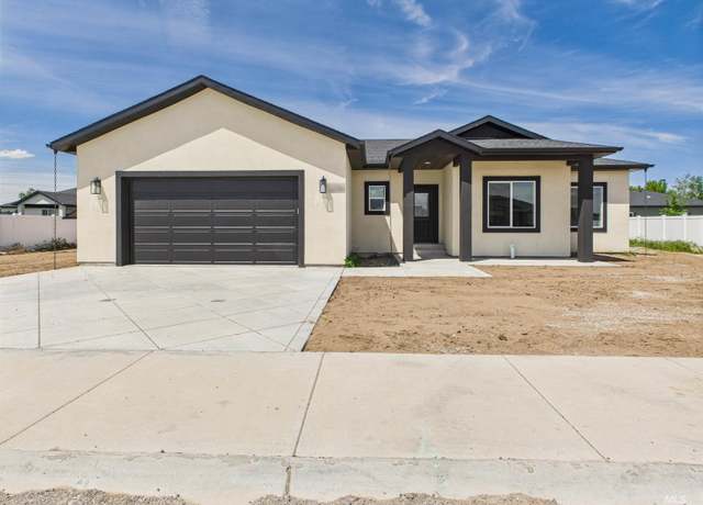 Property at 1214 Diamond Dr, Rupert, ID 83350, 4 beds, 2 baths