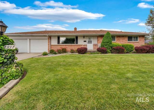 Property at 2917 N Esquire Dr, Boise, ID 83704-7346, 3 beds, 2.5 baths