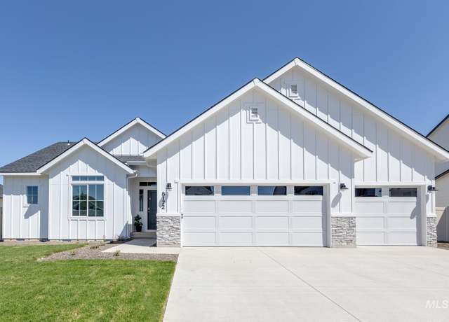 Property at 8172 E Red Horse St, Nampa, ID 83687, 4 beds, 2 baths