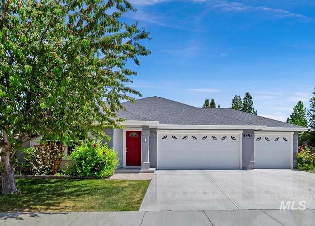 Property at 4456 N Weston Ave, Meridian, ID 83646, 3 beds, 2 baths
