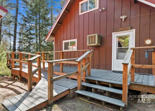 Property at 3 Moonglow Dr, Garden Valley, ID 83622, 2 beds, 2 baths