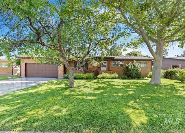 Property at 6910 W Brentwood Dr, Boise, ID 83709, 5 beds, 3 baths