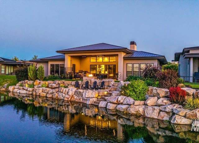 Property at 1950 E Lone Shore Ln, Eagle, ID 83616, 3 beds, 2.5 baths