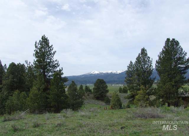 Property at 10846 Callender Rd, Cascade, ID 83611