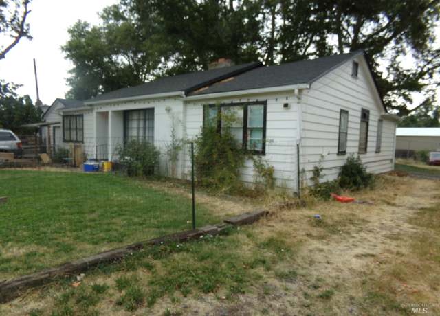 Property at 1009 Burrell Ave, Lewiston, ID 83501, 4 beds, 2 baths
