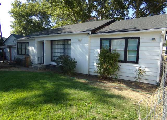 Property at 1009 Burrell Ave, Lewiston, ID 83501, 4 beds, 2 baths
