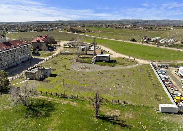 Property at 2480 Galey St, Weiser, ID 83672, 2 beds, 2 baths