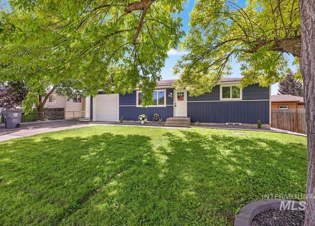 Property at 345 Center St W, Kimberly, ID 83341-1746, 3 beds, 2 baths