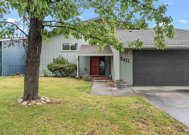 Property at 2411 Brookside Dr, Caldwell, ID 83605, 4 beds, 2 baths